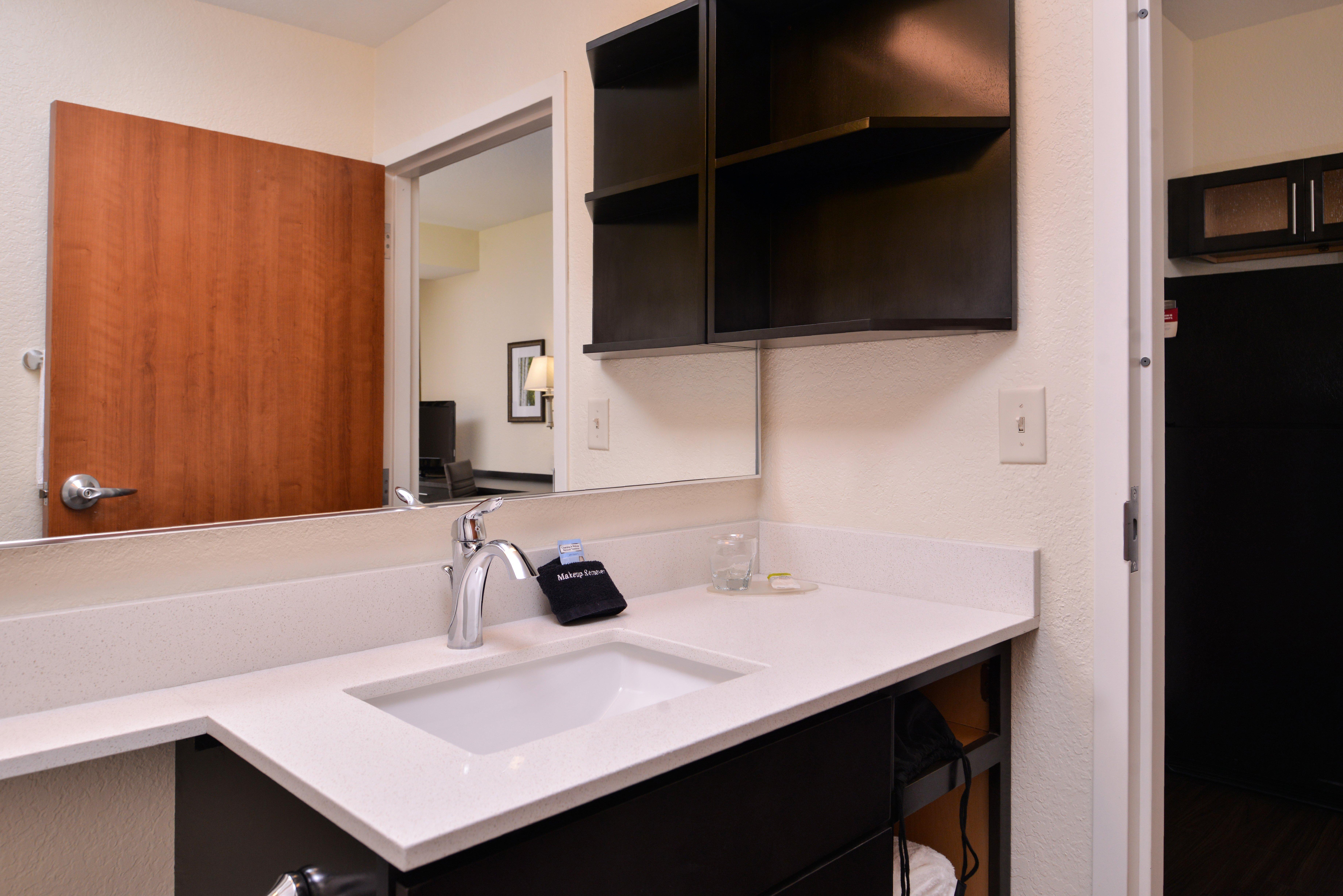 Candlewood Suites Terre Haute By Ihg المظهر الخارجي الصورة